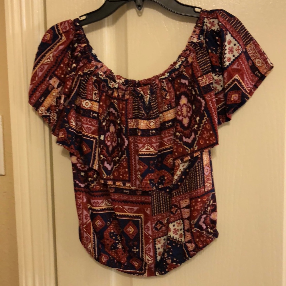 Hollister top